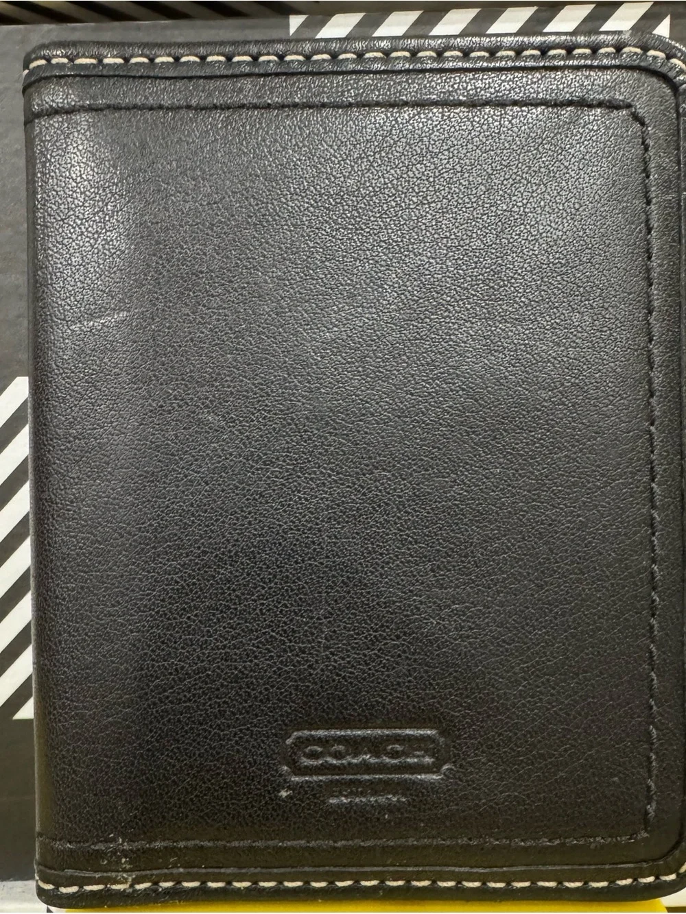 Coach Black Leather Card & ID Holder with Contrast Stitching Vintage